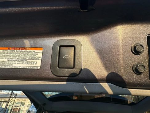 Used 2015 Toyota Sienna XLE Premium image 11