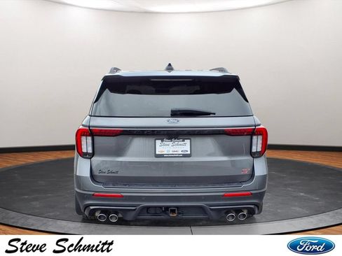 Used 2025 Ford Explorer ST AWD/4WD image 29