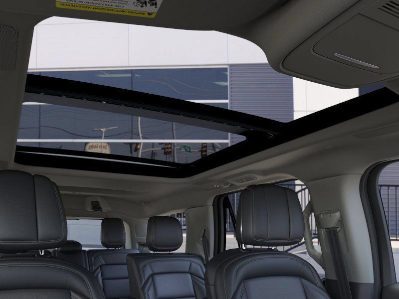 New 2026 Lincoln Navigator Reserve AWD/4WD image 22