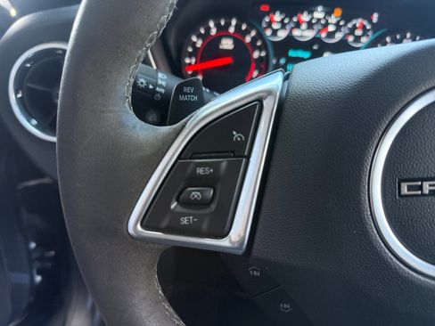 Used 2018 Chevrolet Camaro SS image 17