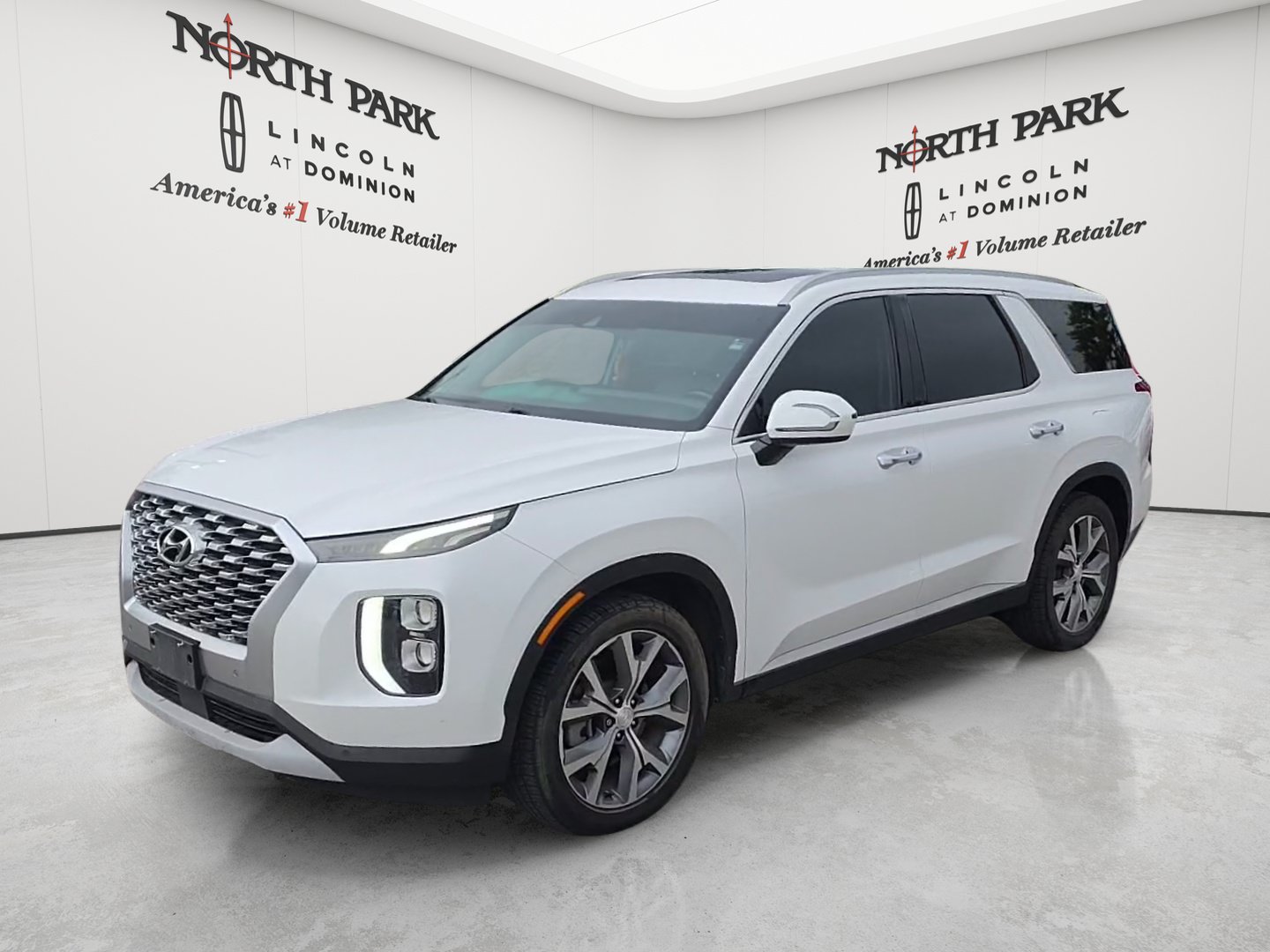 Used 2020 Hyundai Palisade SEL FWD image 1