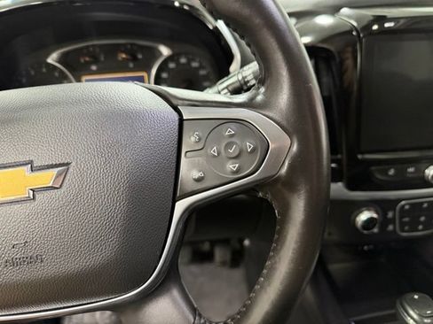 Used 2020 Chevrolet Traverse LT FWD image 17