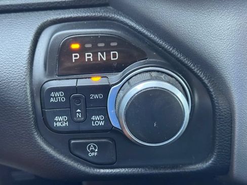 Used 2019 RAM 1500 Big Horn AWD/4WD image 36