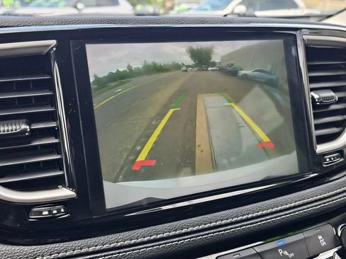 Used 2023 Chrysler Pacifica Touring-L FWD image 26