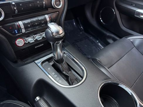 Used 2017 Ford Mustang Premium image 25