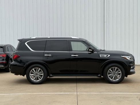 Used 2021 INFINITI QX80 Luxe AWD/4WD image 3