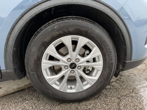 Used 2025 Ford Escape Active w/ Cold Weather Package FWD image 32