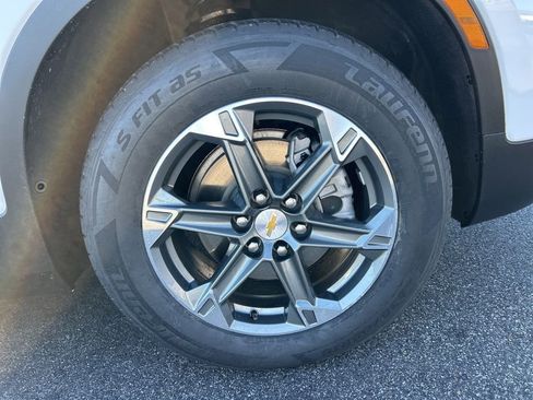 Used 2025 Chevrolet Blazer LT image 31