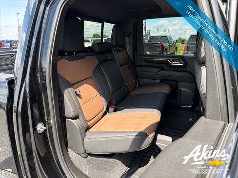 Used 2024 Chevrolet Silverado 2500 High Country w/ High Country Premium Package AWD/4WD image 20