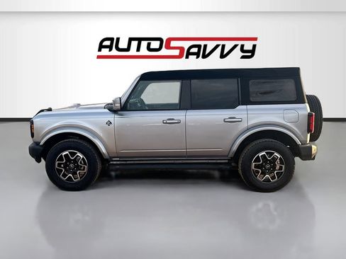 Used 2024 Ford Bronco Outer Banks AWD/4WD image 4