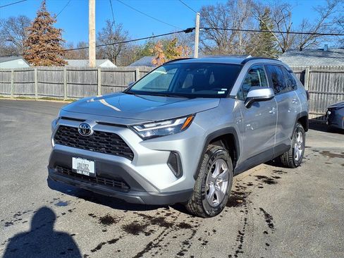 Certified 2025 Toyota RAV4 XLE image 30