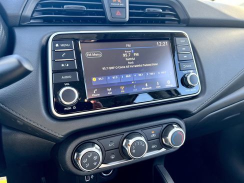 Used 2025 Nissan Versa S w/ S Plus Package image 20