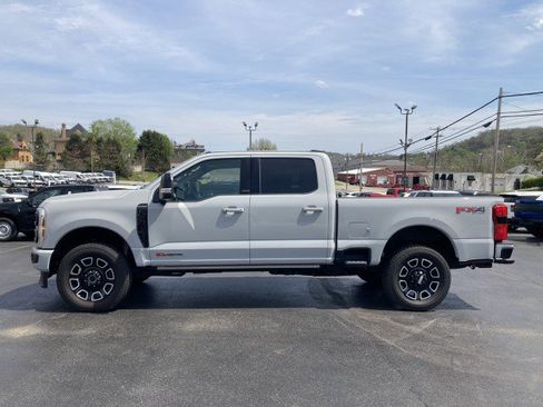 New 2025 Ford F350 Platinum AWD/4WD image 3