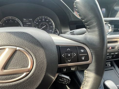 Used 2018 Lexus ES 350 w/ Luxury Package w/Wood Trim image 21