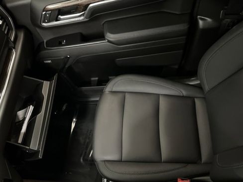 Used 2024 GMC Sierra 1500 Elevation w/ Elevation Premium Package image 38
