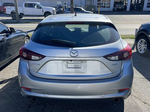 Used 2018 MAZDA MAZDA3 Sport image 5