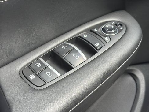 Used 2025 INFINITI QX55 Luxe w/ Accent Package AWD/4WD image 23