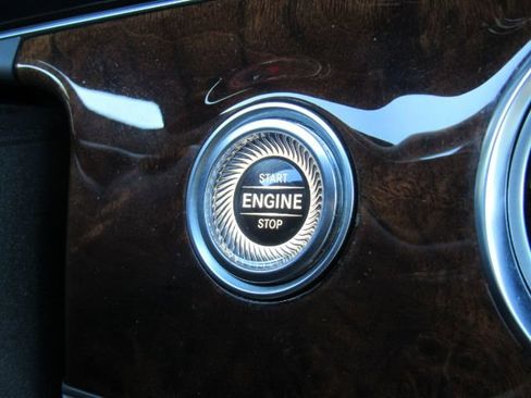 Used 2017 Mercedes-Benz E 300 image 42