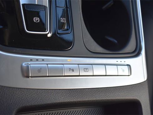 New 2026 Kia Carnival EX image 27