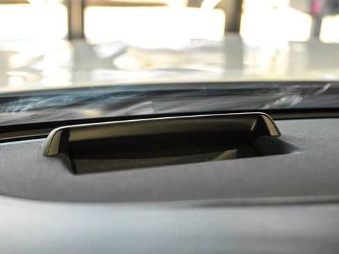 Used 2019 Chevrolet Cruze LT w/ Convenience Package image 31