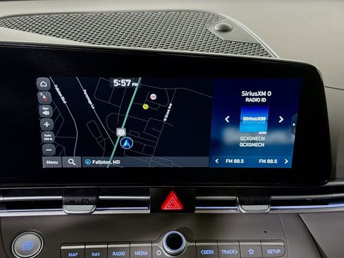 Certified 2024 Hyundai Elantra SEL image 6