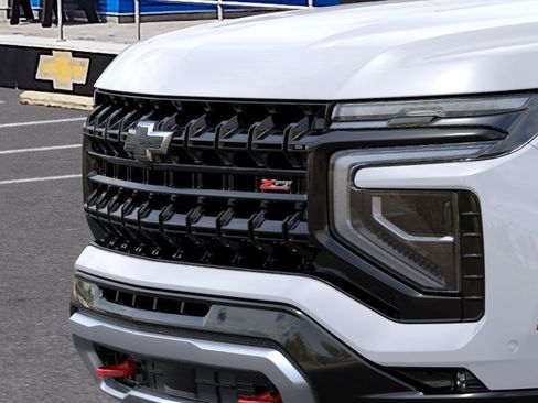 New 2026 Chevrolet Suburban Z71 image 13