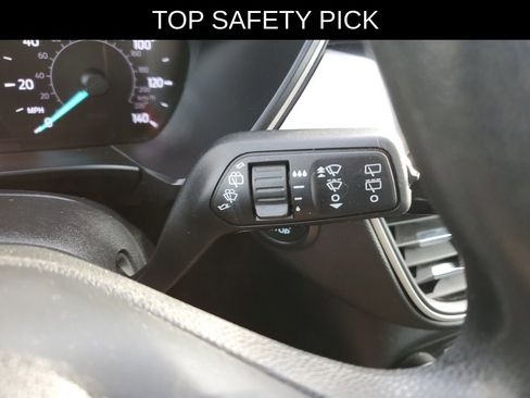 Used 2020 Ford Escape SE image 18