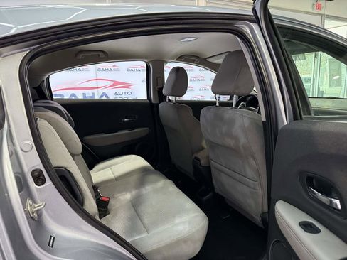 Used 2019 Honda HR-V LX image 30