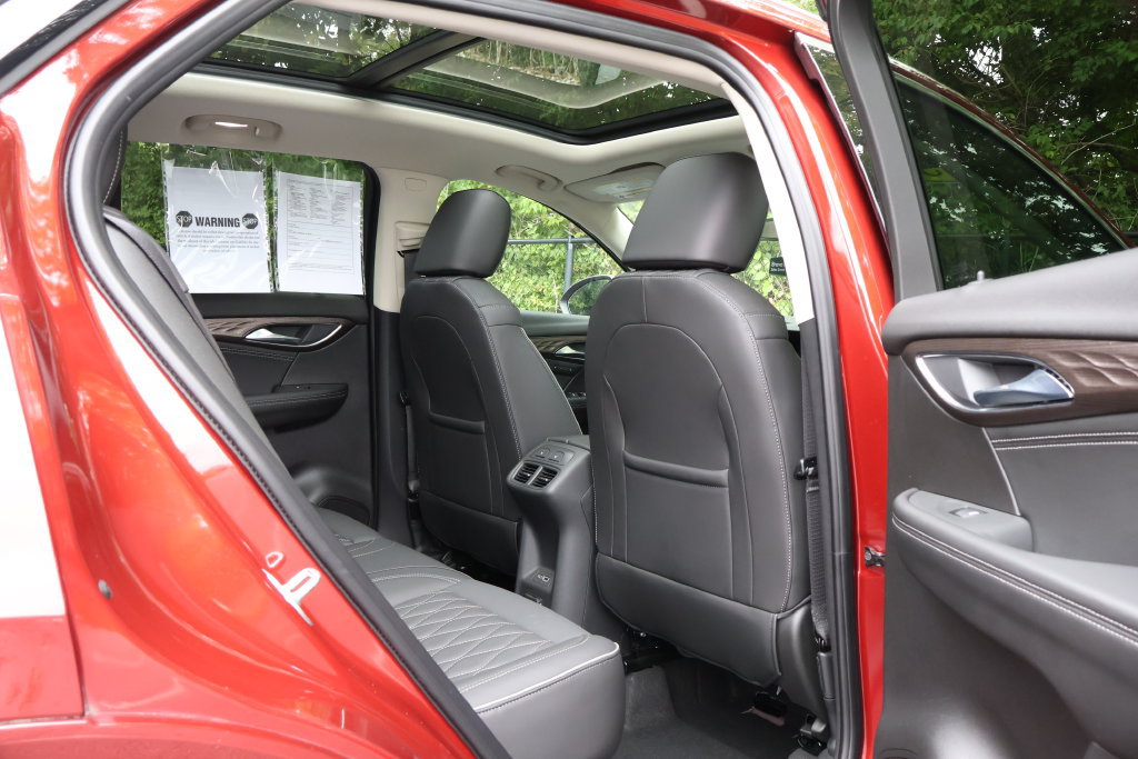 Certified 2023 Buick Envision Avenir AWD/4WD image 52