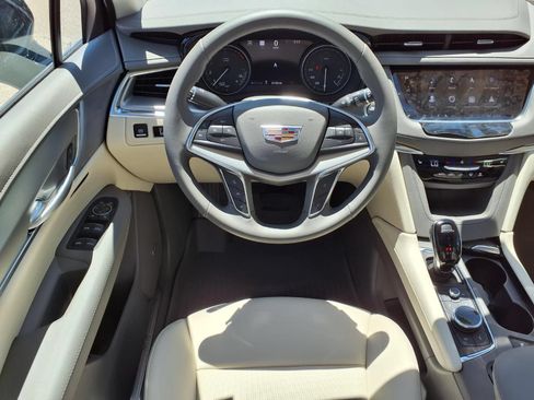 New 2026 Cadillac XT5 Premium Luxury w/ LPO, Floor Liner Package AWD/4WD image 11