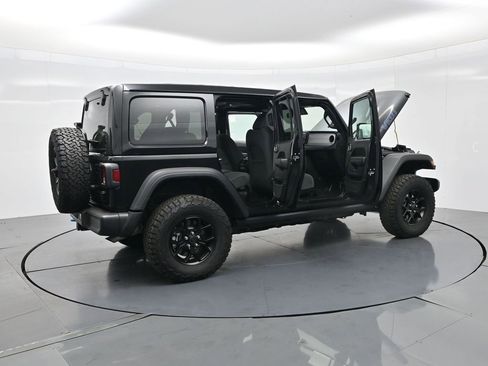 Used 2024 Jeep Wrangler Unlimited image 38