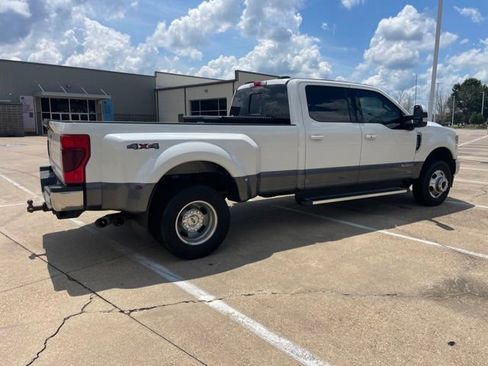 Used 2022 Ford F350 Lariat w/ Lariat Ultimate Package AWD/4WD image 4