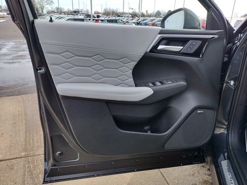 New 2026 Mitsubishi Outlander SEL image 31