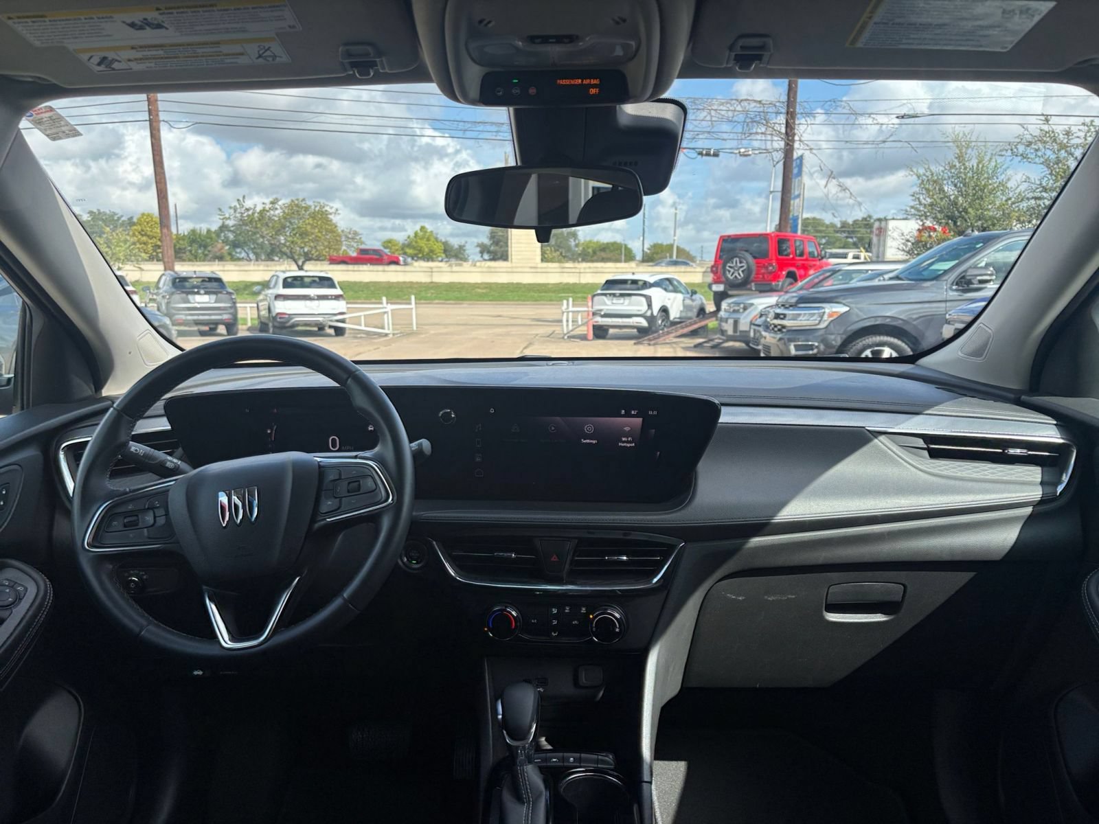 Used 2025 Buick Encore GX Preferred AWD/4WD image 30