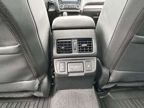 Used 2018 Subaru Outback 2.5i Limited AWD/4WD image 11