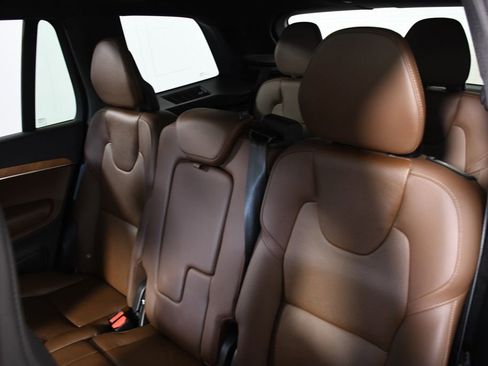 Used 2023 Volvo XC90 B6 Plus w/ Protection Package Premier AWD/4WD image 28