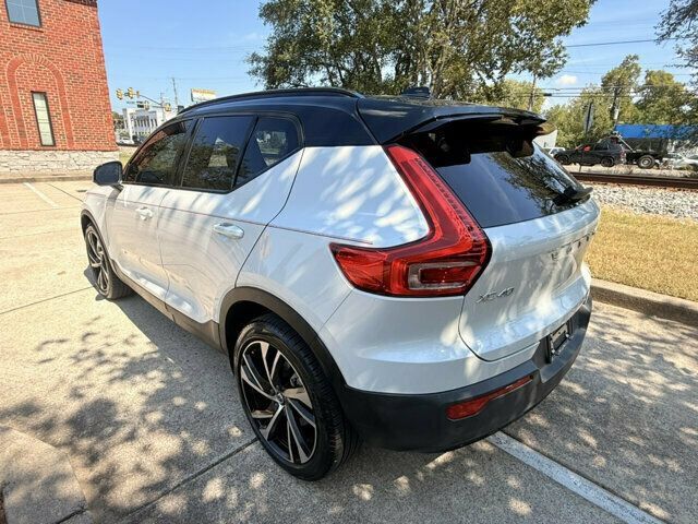 Used 2022 Volvo XC40 T5 R-Design w/ Advanced Package AWD/4WD image 3