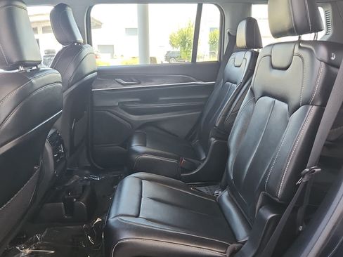 Used 2023 Jeep Grand Cherokee L Limited RWD image 25