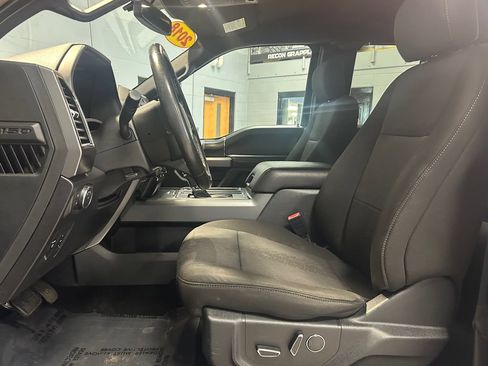 Used 2018 Ford F150 XLT w/ Equipment Group 302A Luxury AWD/4WD image 12