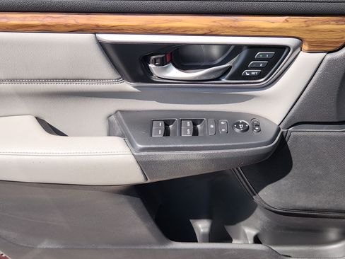 Used 2018 Honda CR-V Touring image 23