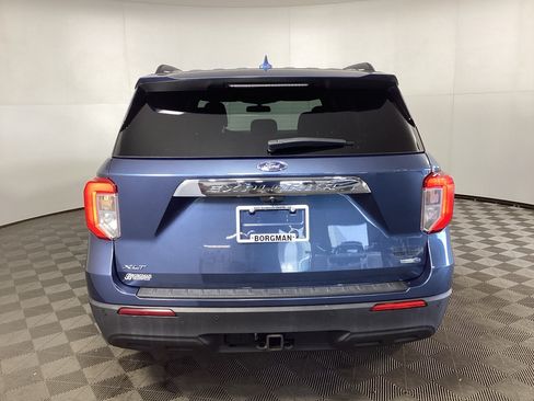 Used 2020 Ford Explorer XLT w/ Comfort Package AWD/4WD image 3