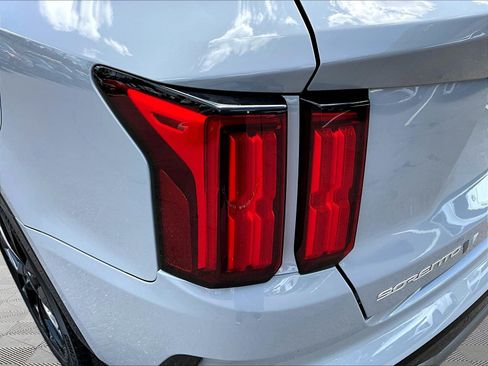 Used 2023 Kia Sorento SX FWD image 23