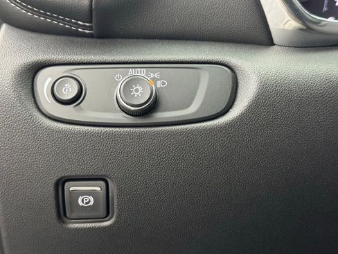 Used 2024 Chevrolet Blazer LT w/ Midnight/Sport Edition image 19