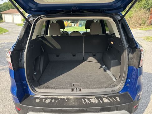 Used 2017 Ford Escape SE AWD/4WD image 6