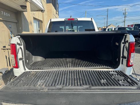 Used 2020 RAM 1500 Big Horn AWD/4WD image 18