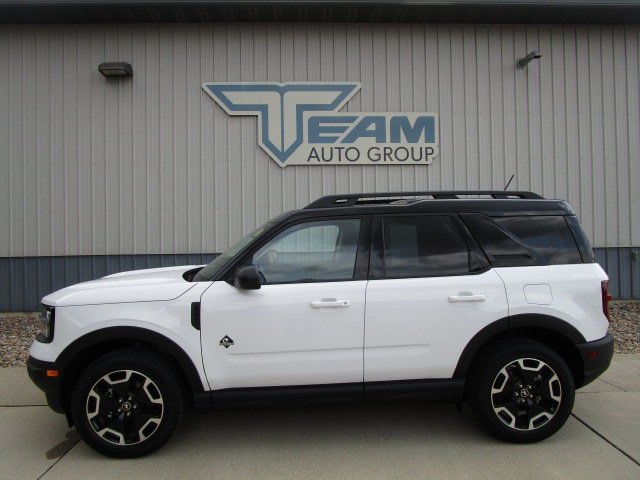 Used 2024 Ford Bronco Sport Outer Banks w/ Tech Package AWD/4WD image 4