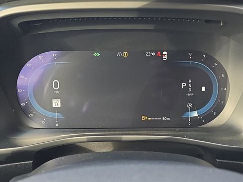 Certified 2023 Volvo XC40 B5 Ultimate w/ Climate Package image 12