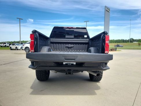 Used 2024 Chevrolet Silverado 2500 LTZ w/ LTZ Plus Package AWD/4WD image 6