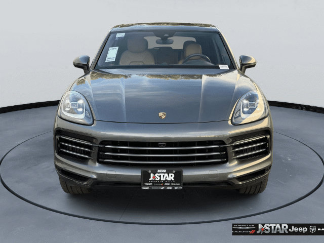 Used 2021 Porsche Cayenne AWD/4WD image 2