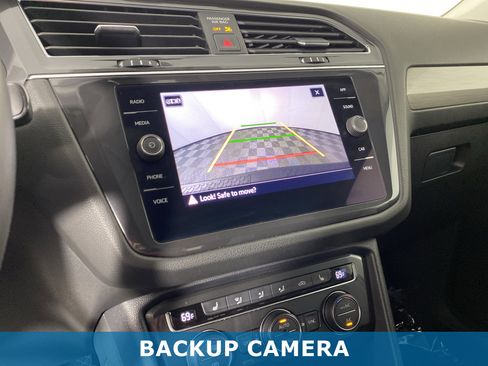 Used 2021 Volkswagen Tiguan SEL image 4